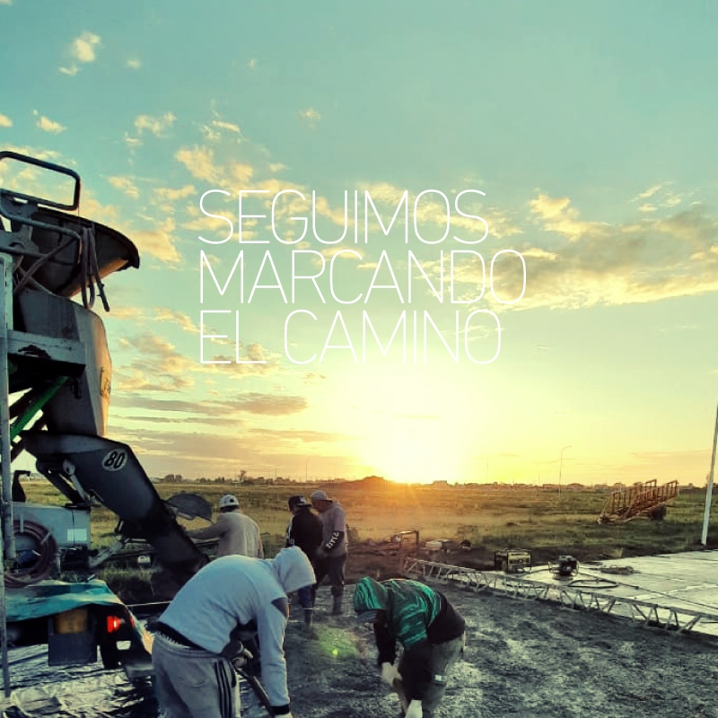EMPEZAMOS A PAVIMENTAR EL BARRIO.